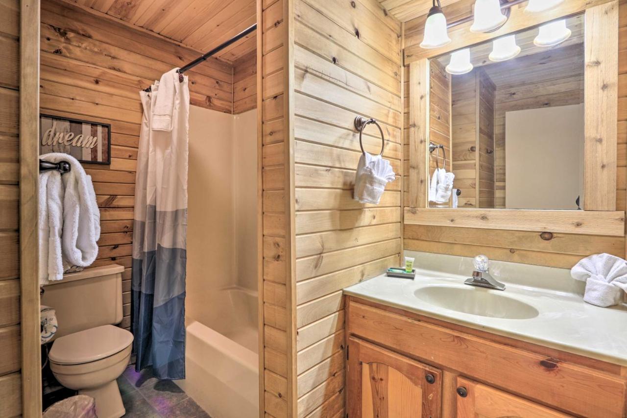 Gatlinburg Escape With Hot Tub, Deck And Mtn View Exterior foto