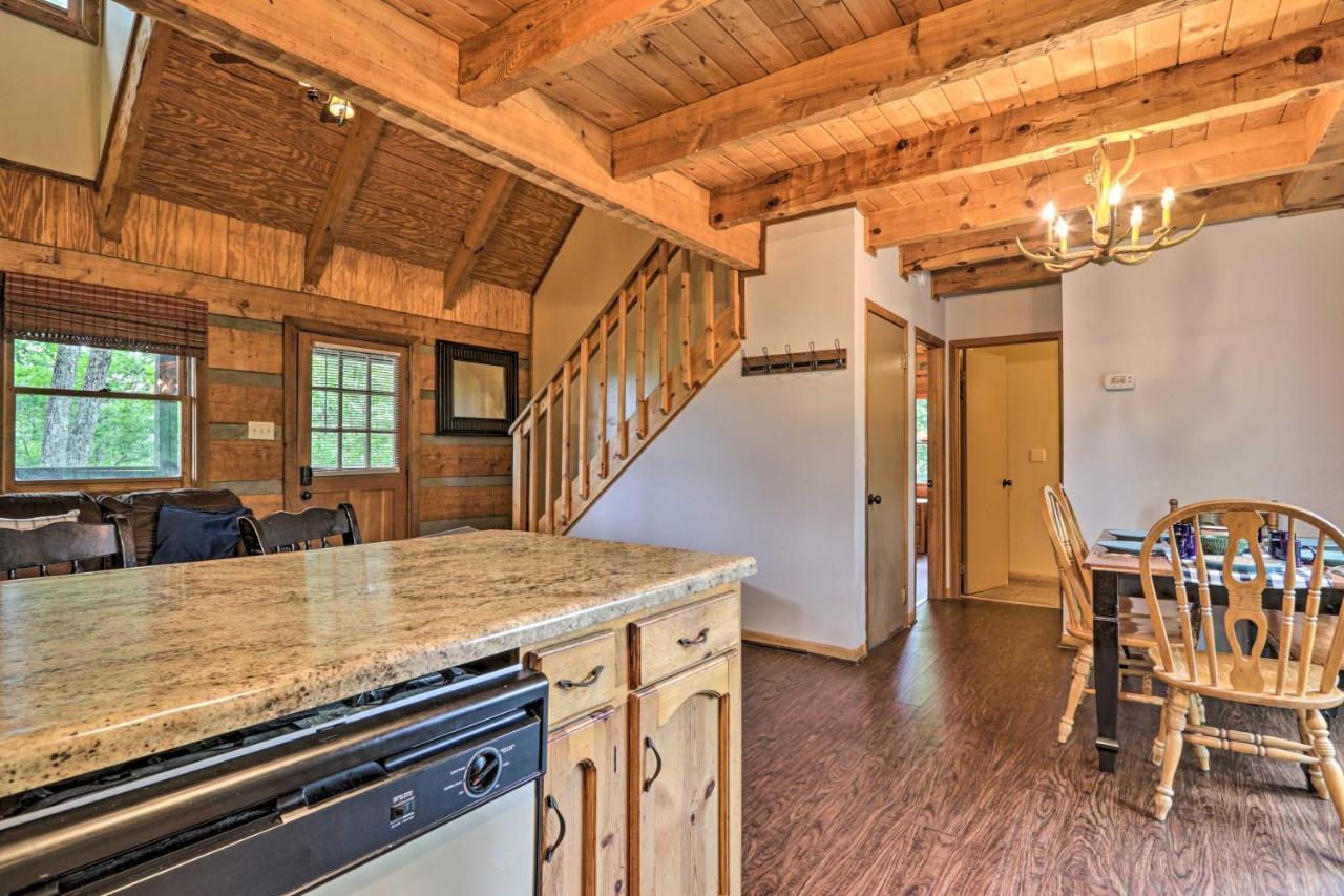 Gatlinburg Escape With Hot Tub, Deck And Mtn View Exterior foto