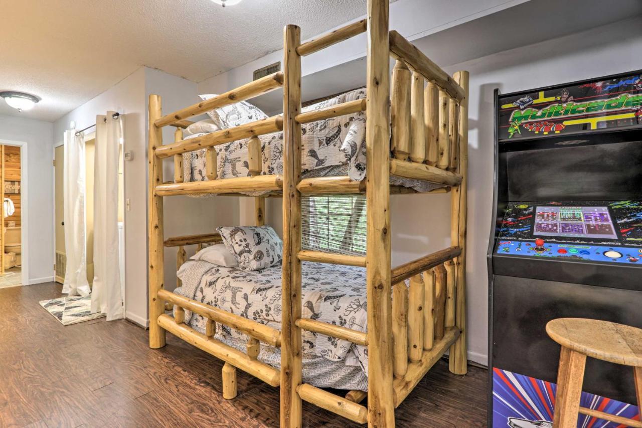 Gatlinburg Escape With Hot Tub, Deck And Mtn View Exterior foto