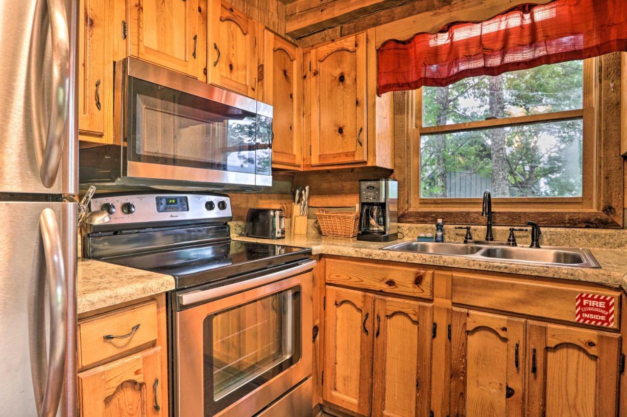 Gatlinburg Escape With Hot Tub, Deck And Mtn View Exterior foto