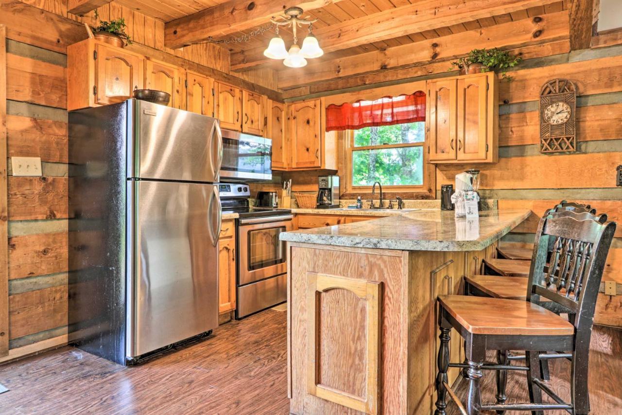Gatlinburg Escape With Hot Tub, Deck And Mtn View Exterior foto